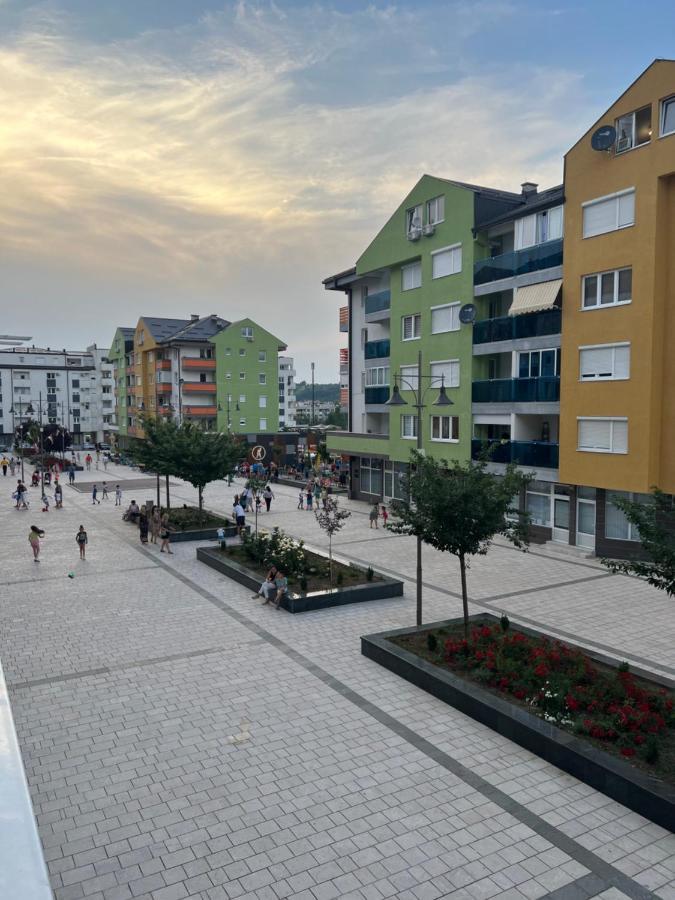 Stan Na Dan Viktor-Lukavica Apartment Sarajevo Exterior photo