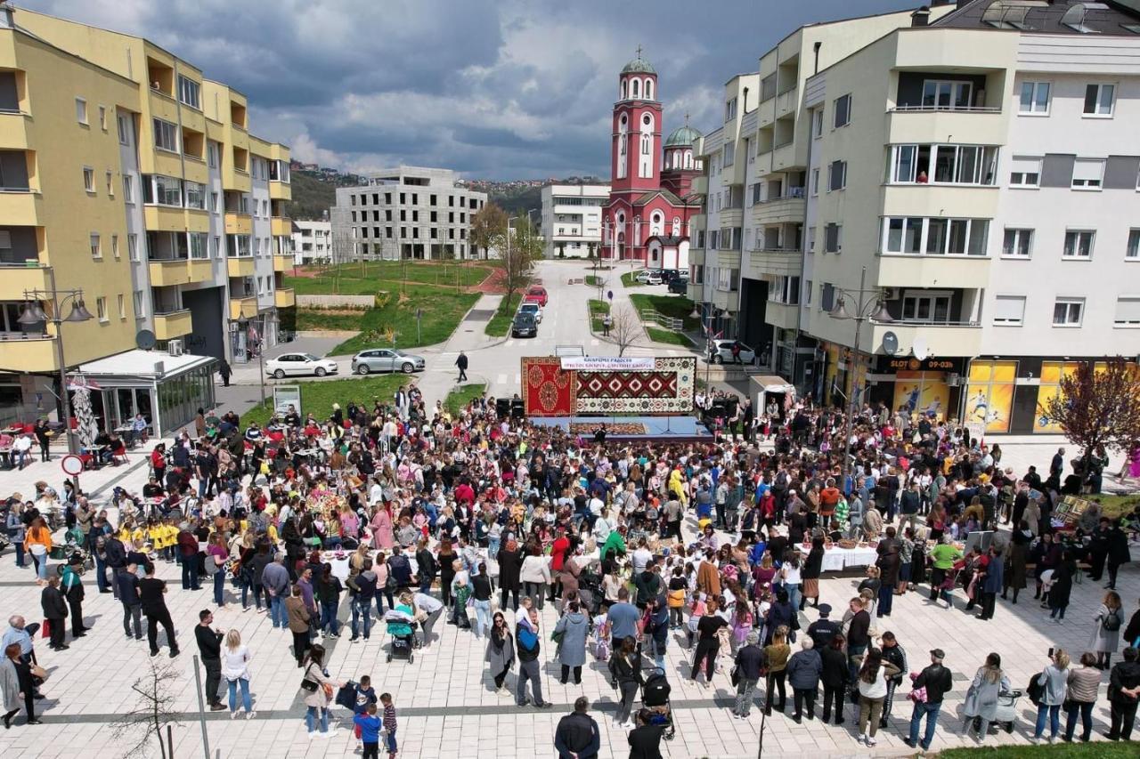 Stan Na Dan Viktor-Lukavica Apartment Sarajevo Exterior photo